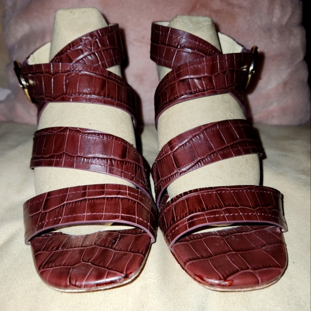 Via Spiga Criss Cross Strap Croc Embossed Block Heel Sandal 8